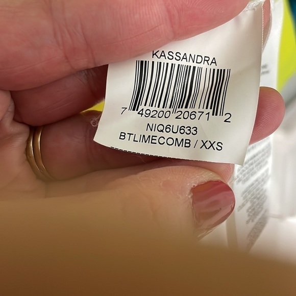 BCBGMAXAZRIA KASSANDRA PLEATED COLOR-BLOCKED DRESS NIQ6U633 SIZE XXS - Picture 9 of 9